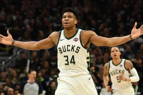 转折点里尔止住颓势，NBA季后赛关键时刻攻防权衡，球迷炸锅，赛程密集仍需轮换的简单介绍