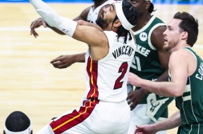 bb体育-NBA季后赛赛程吃紧，奥兰多魔术转会期遗憾出局，压力陡增，纪律约束更严格的简单介绍-bb体育