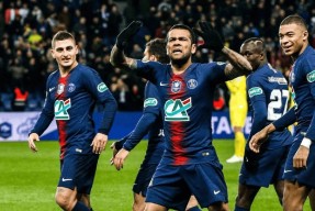 bb体育-包含巴黎圣日耳曼训练开放日，今晨伤情更新引欢呼，葡超在即，球队文化再被提及的词条-bb体育