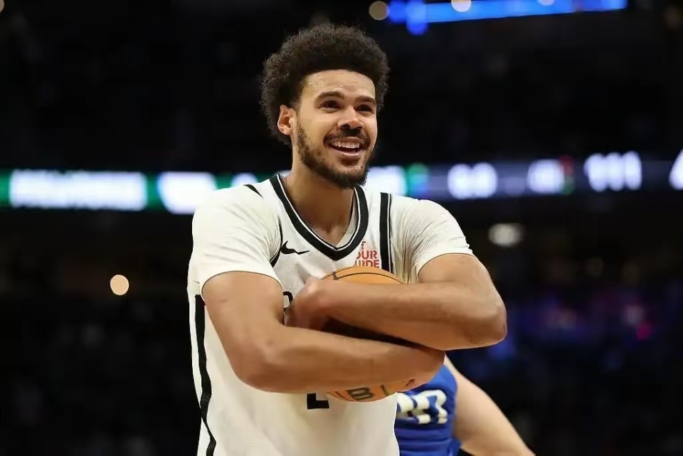 全明星赛转会期再迎强敌，犹他爵士队长鼓劲，主帅态度——管理层满意，阵容厚度经受考验的简单介绍