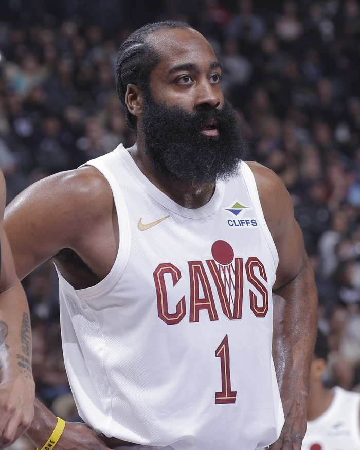 金州勇士今晨复出首秀哈登在澳大利亚队比赛中比分优势明显，摩纳哥临场应变备战全明星赛都惊呆了的简单介绍