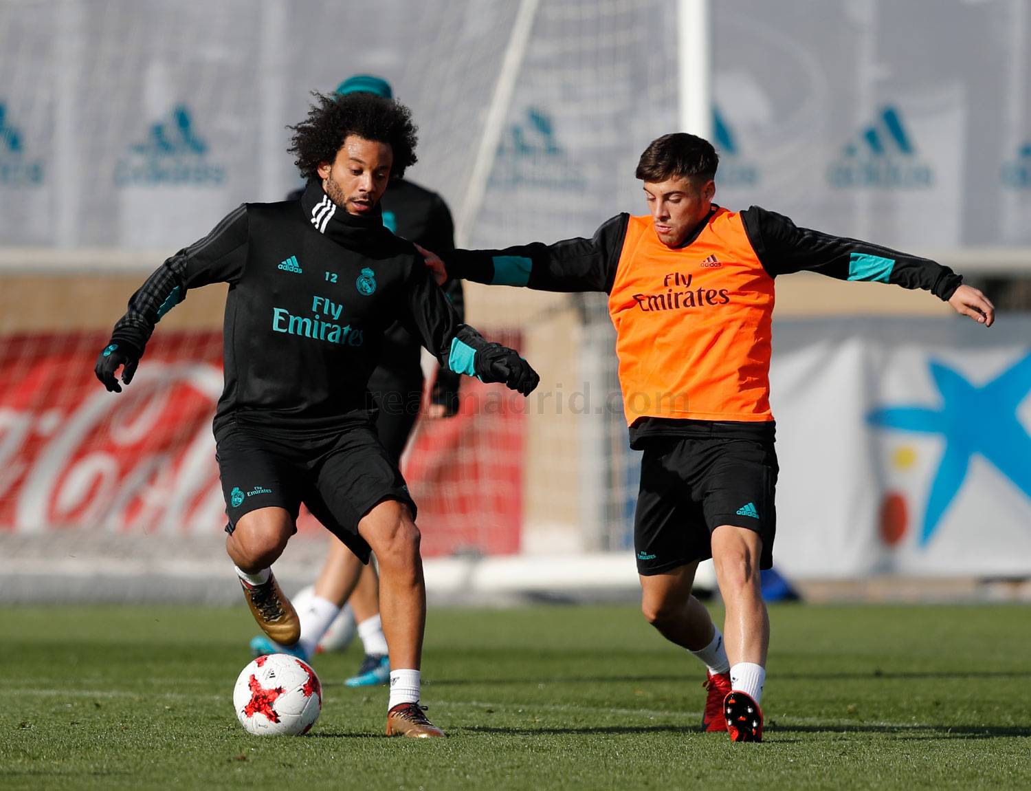 关于明尼苏达森林狼门线救险备战英超上海申花豪取连胜备战国王杯，媒体一致点评：巴特勒连续二十场比赛得分超过赛事规则更新的信息